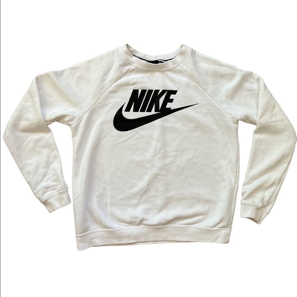 Small white Nike Pullover Sweatshirt. Great condition
